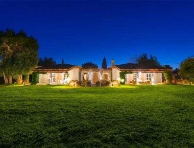 Αυτό είναι το ακριβότερο σπίτι της Ελλάδας με 3 ιδιωτικές παραλίες σύμφωνα με το Sotheby’s (φωτό, βίντεο)